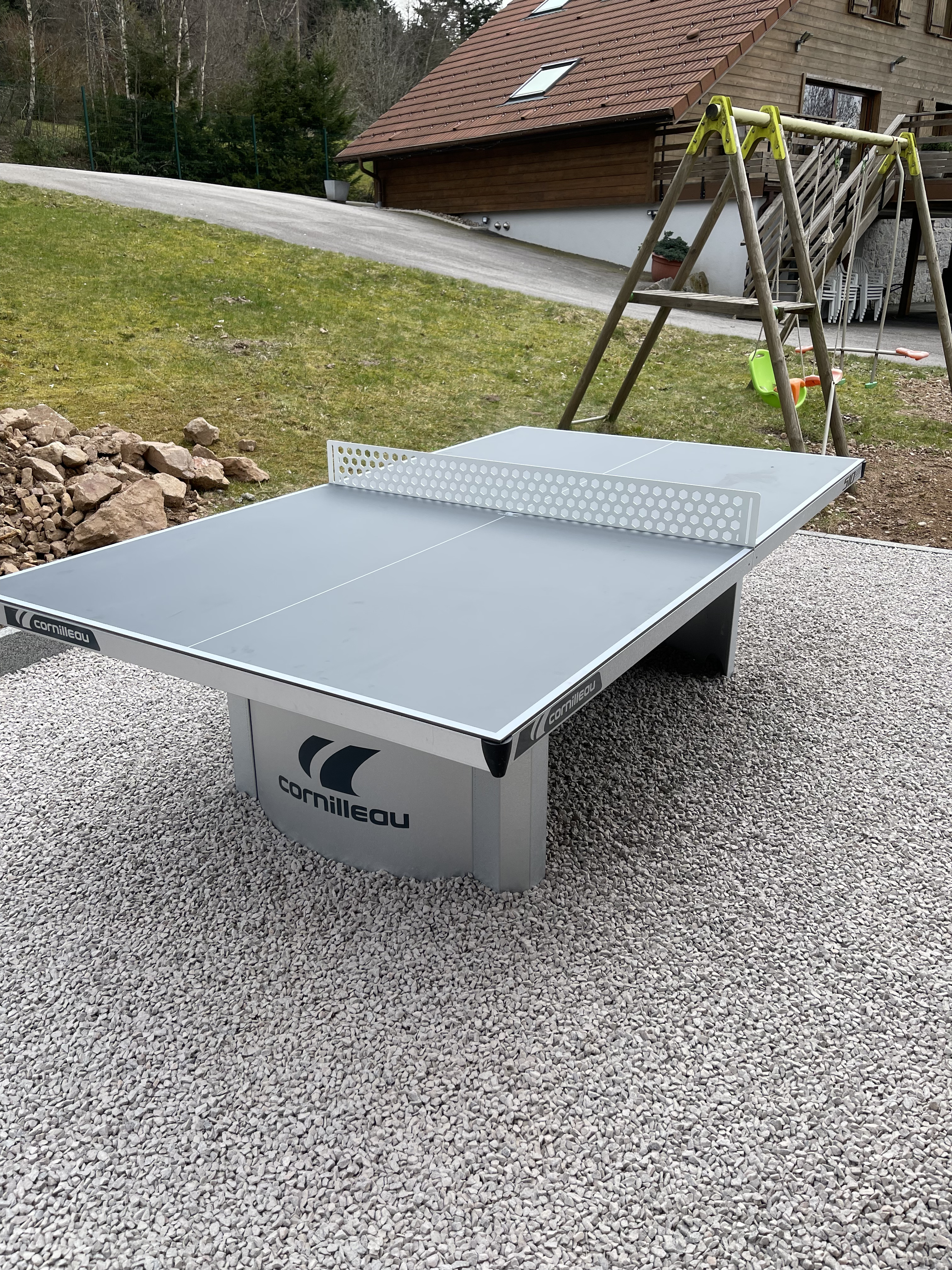 Table de ping-pong Cornilleau extérieur